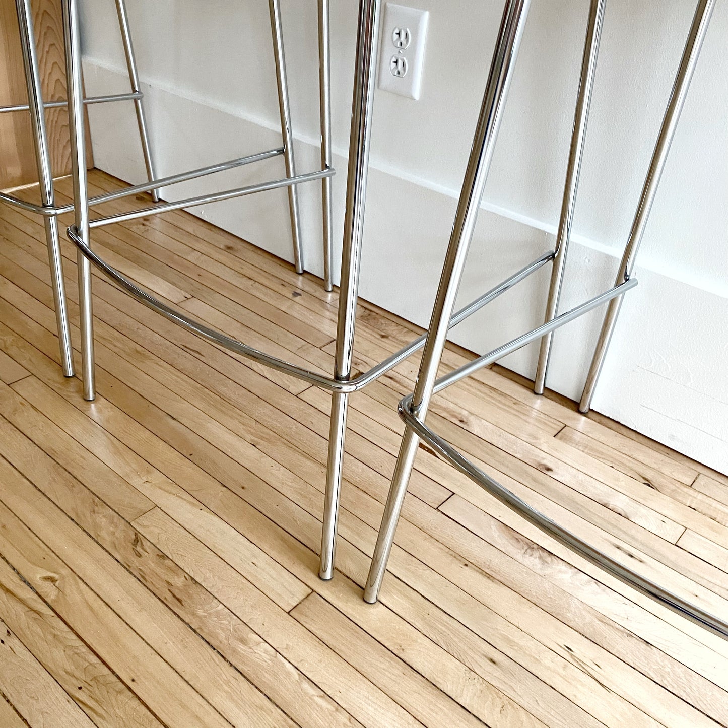 S/3 Contemporary Wood + Chrome Bar Stools