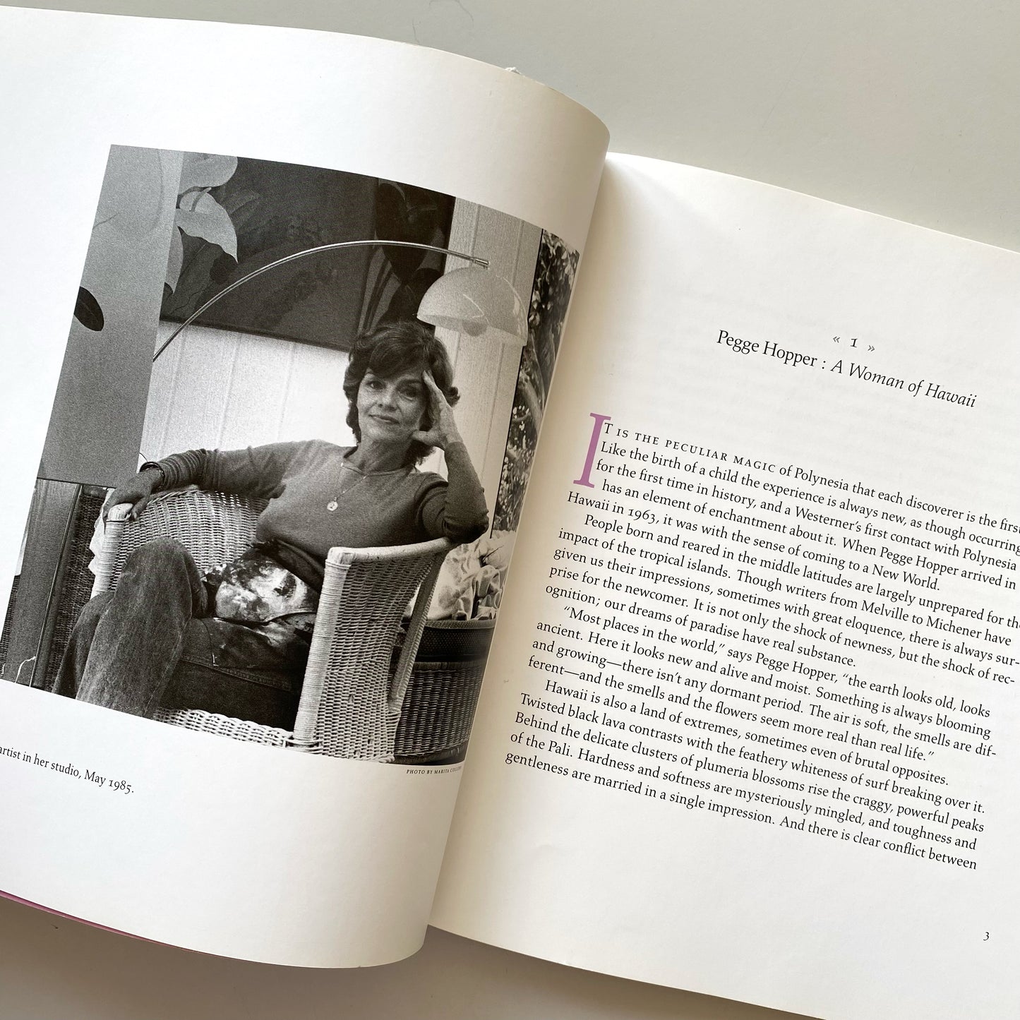 Book: Women of Hawaii: Pictures by Peggy Hopper