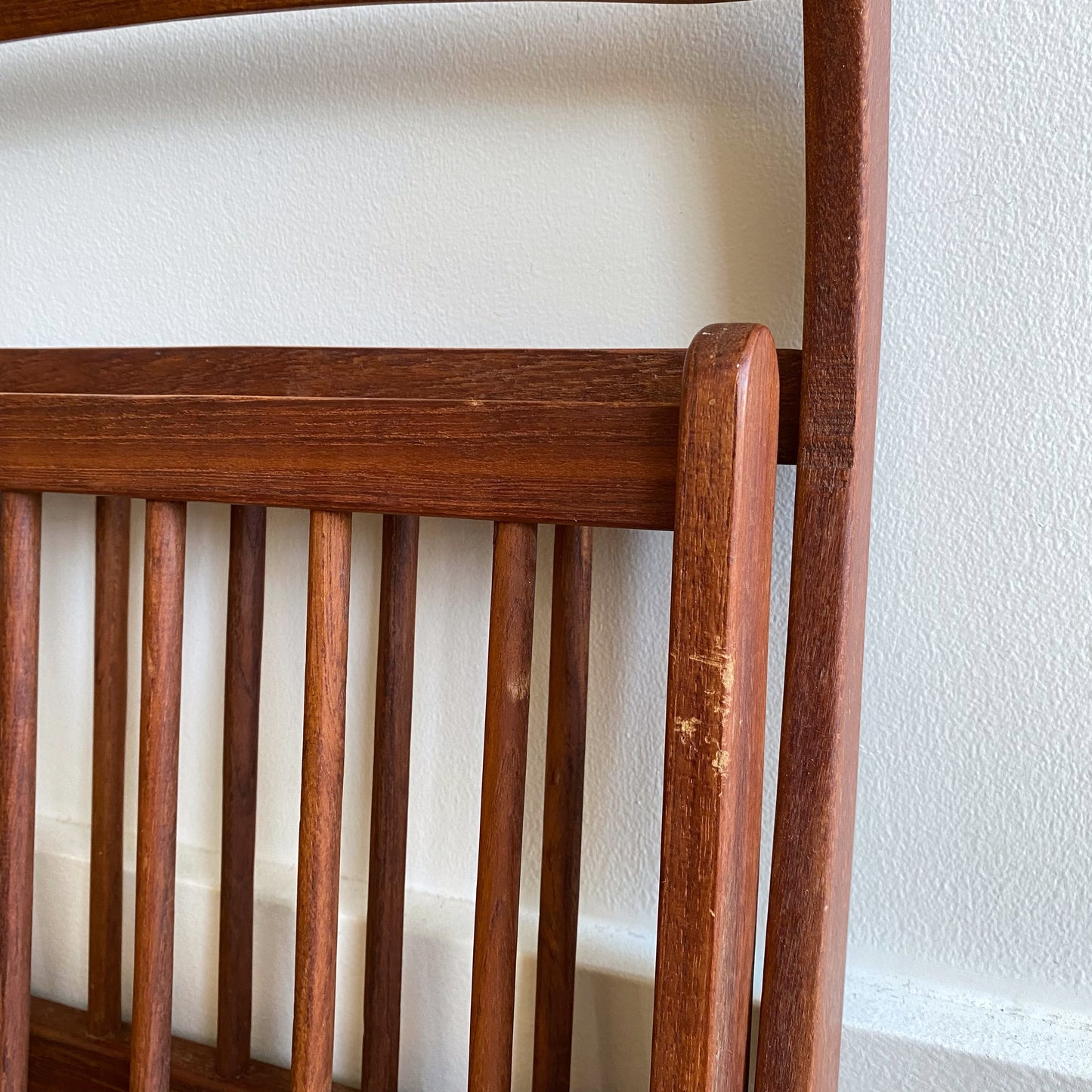 Vintage MCM Folding Magazine Rack
