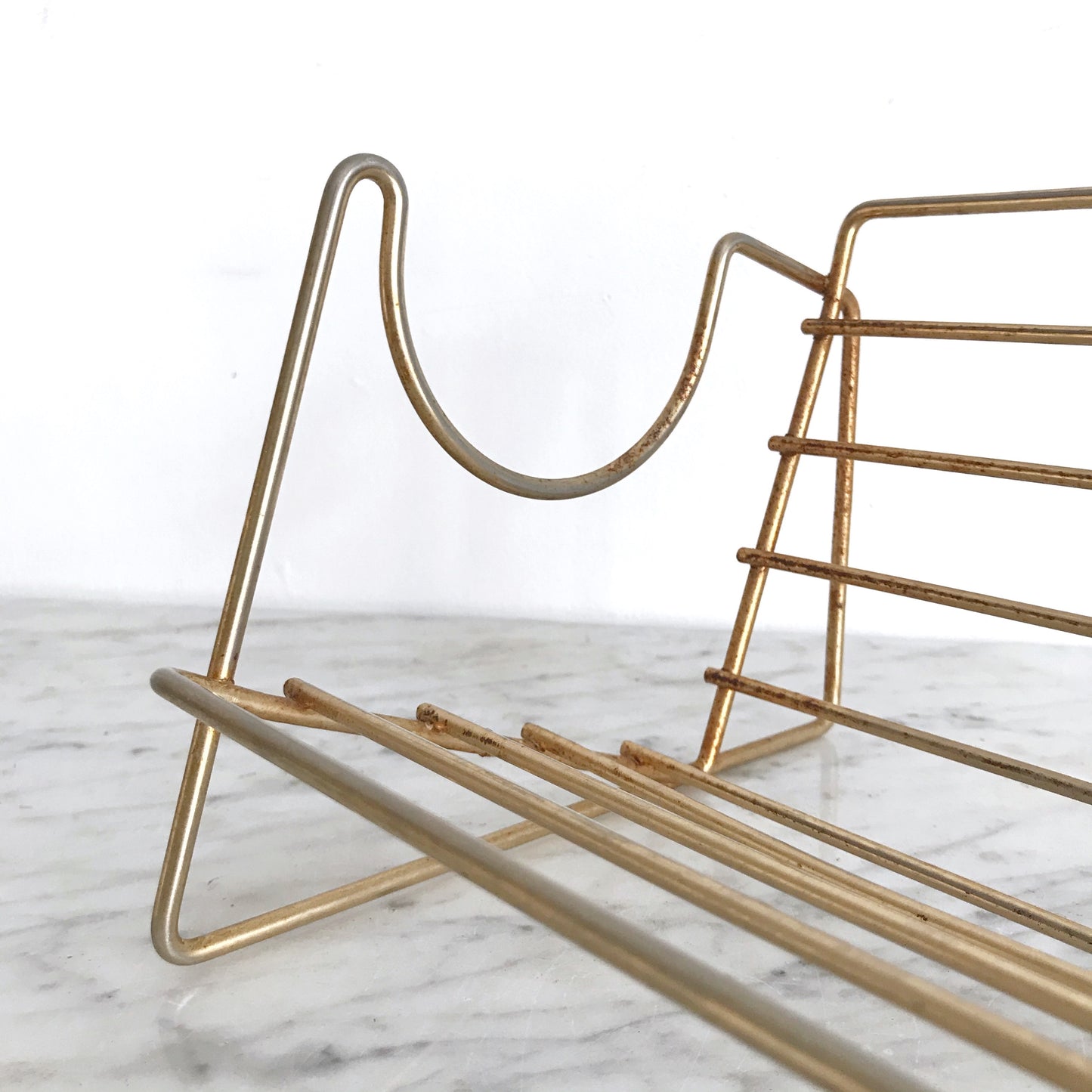 Vintage Gold Wire Book Holder