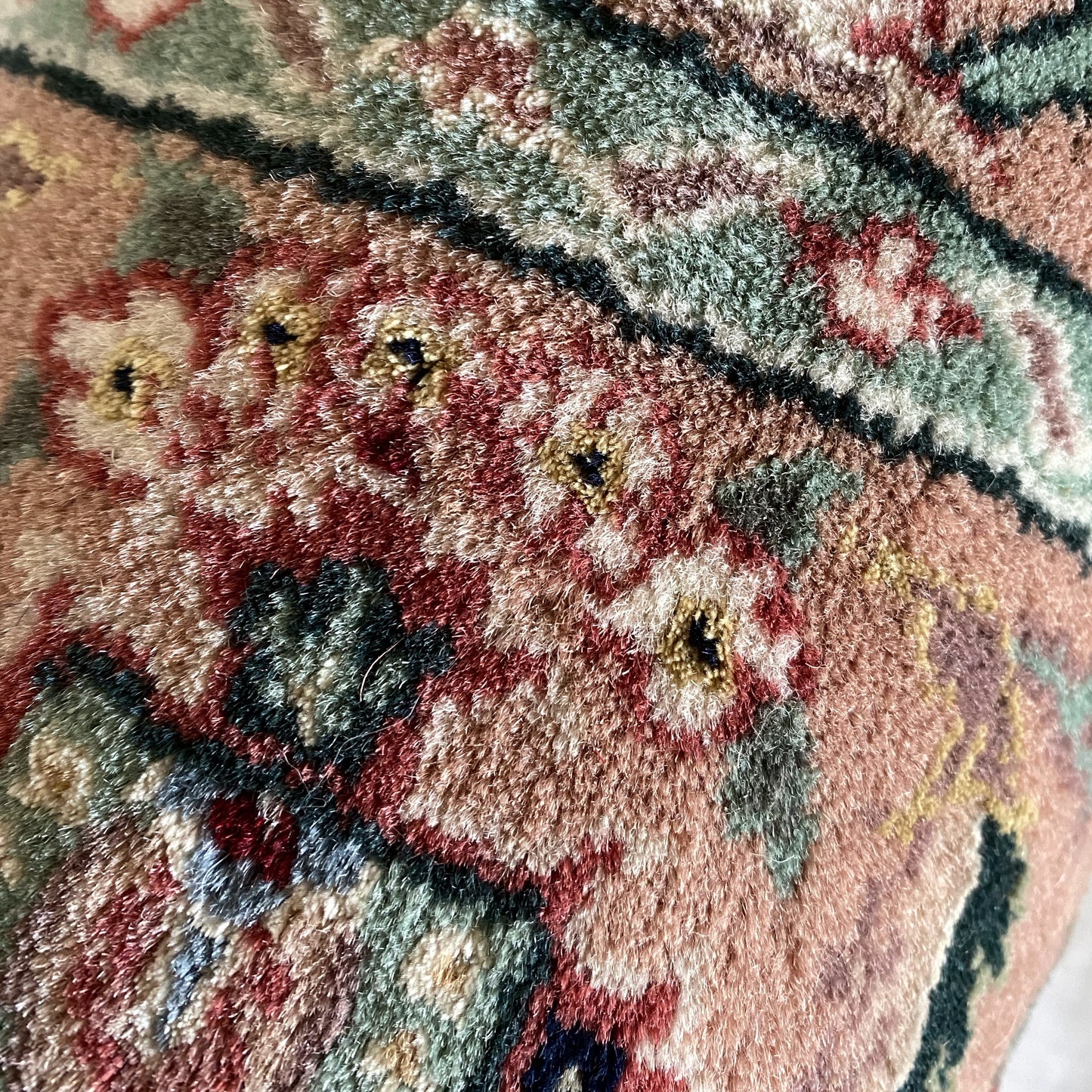BAILEY Vintage Hand-knotted Rug (2'7" x 4'5")