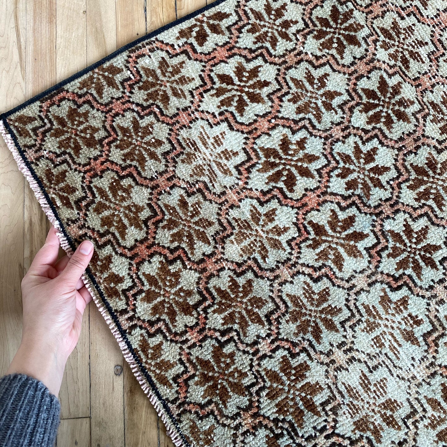 PENNY Vintage Hand-knotted Runner Rug (4’5” x 10’2”)