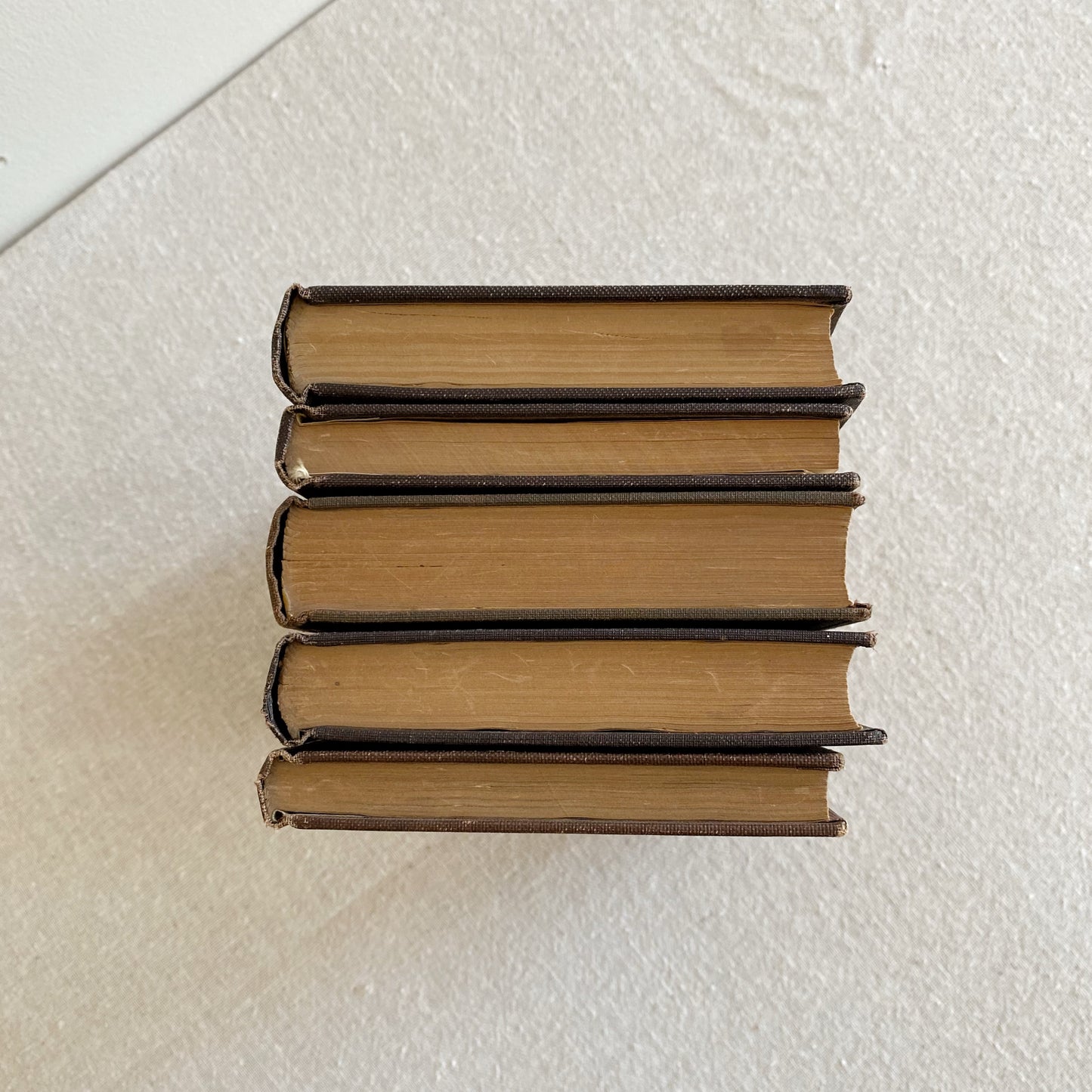 Set of 5 Antique Books “The Macmillan Pocket Classics“