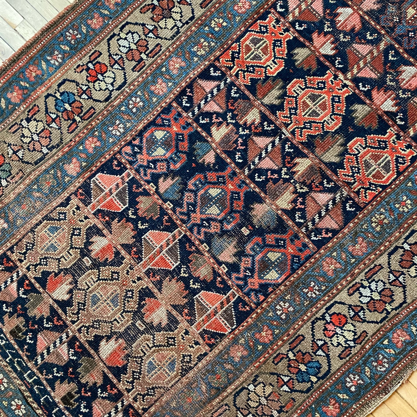 "AGNES" Antique Hand-knotted Wool Rug (8'3" x 4'2")