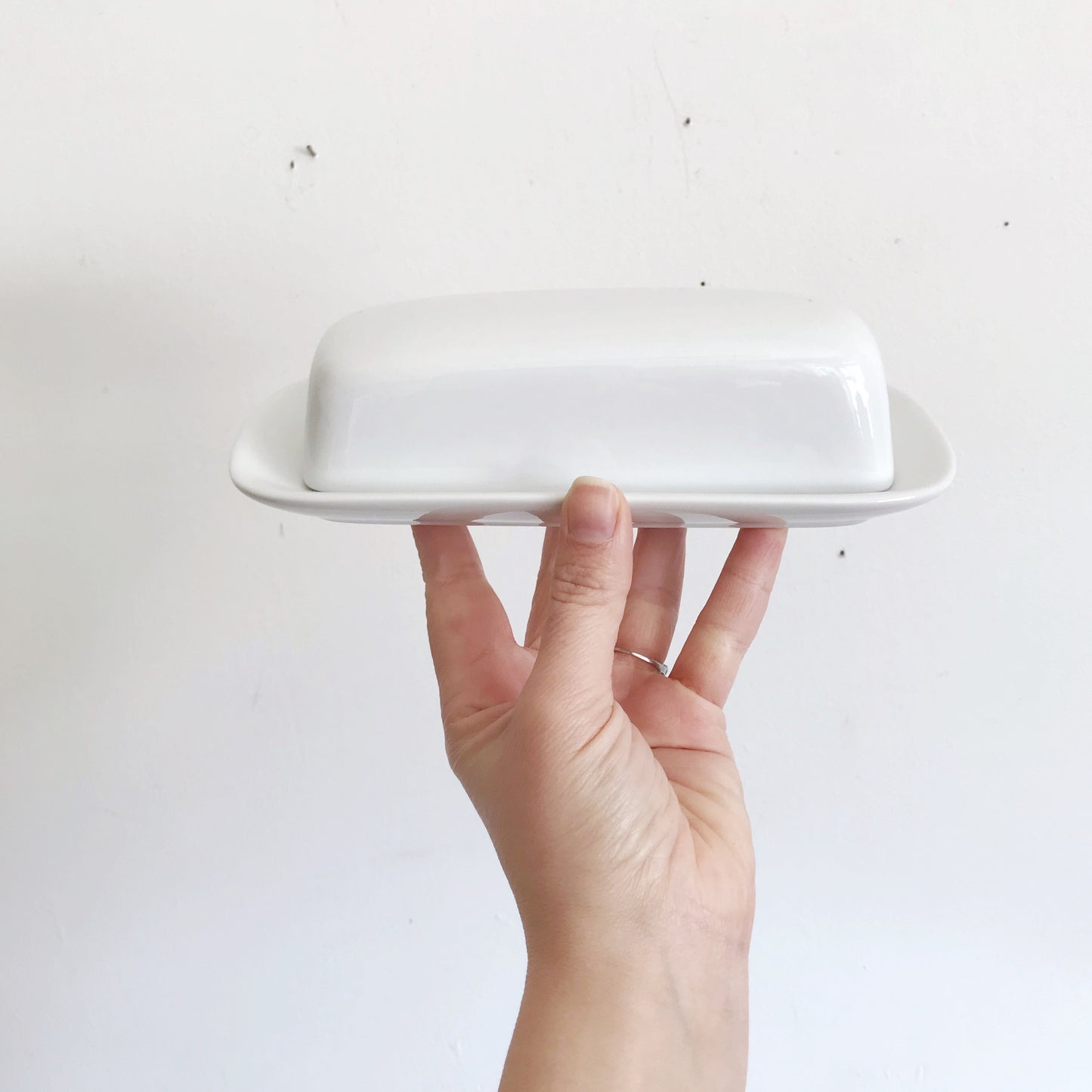 Simple White Ceramic Butter Dish
