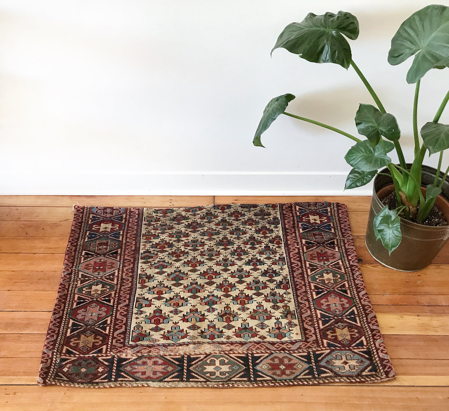 “INDIANA” Hand-knotted Textile (2.6 x 3.6)