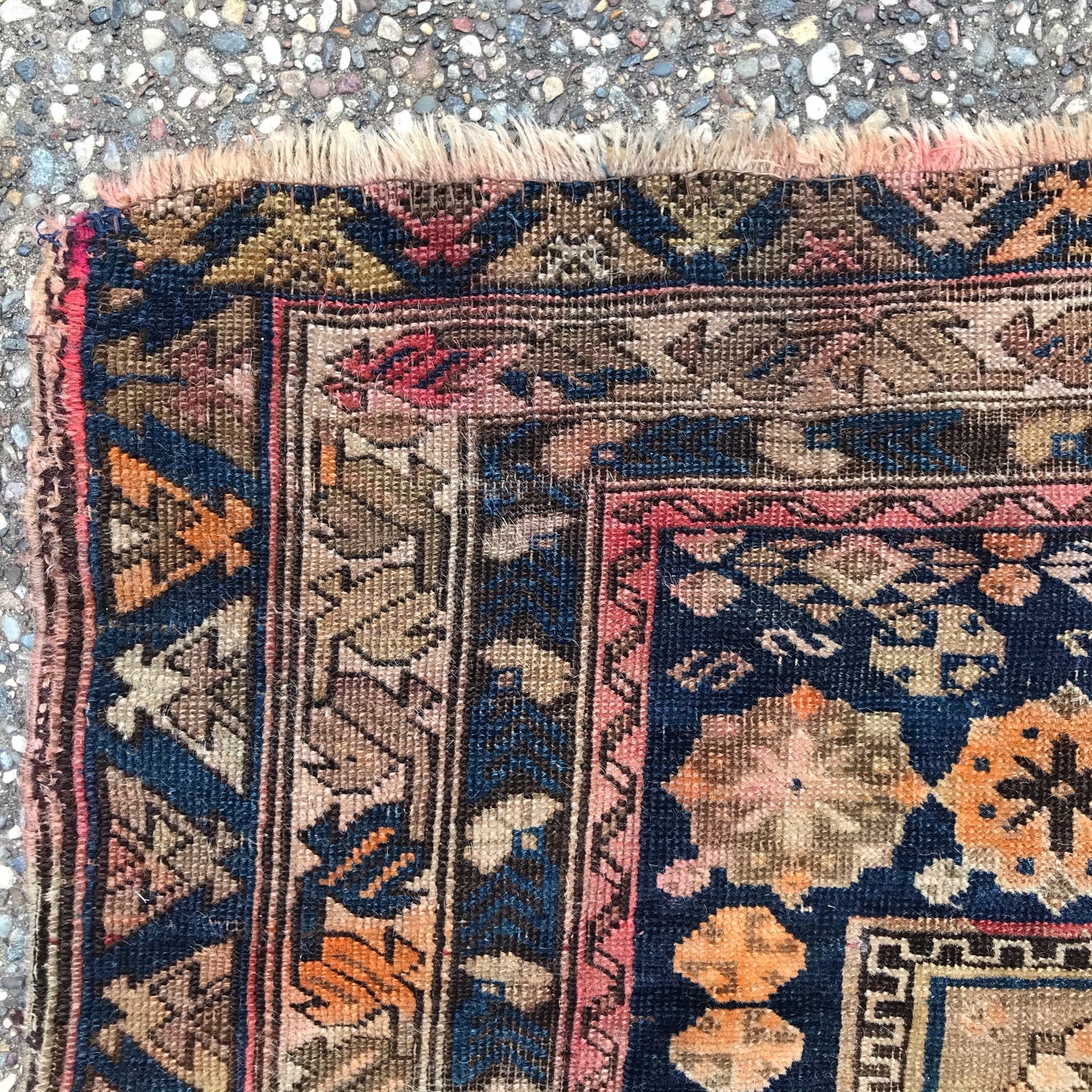 “REMINGTON” Antique Hand-knotted Rug (4.9 x 3.9)