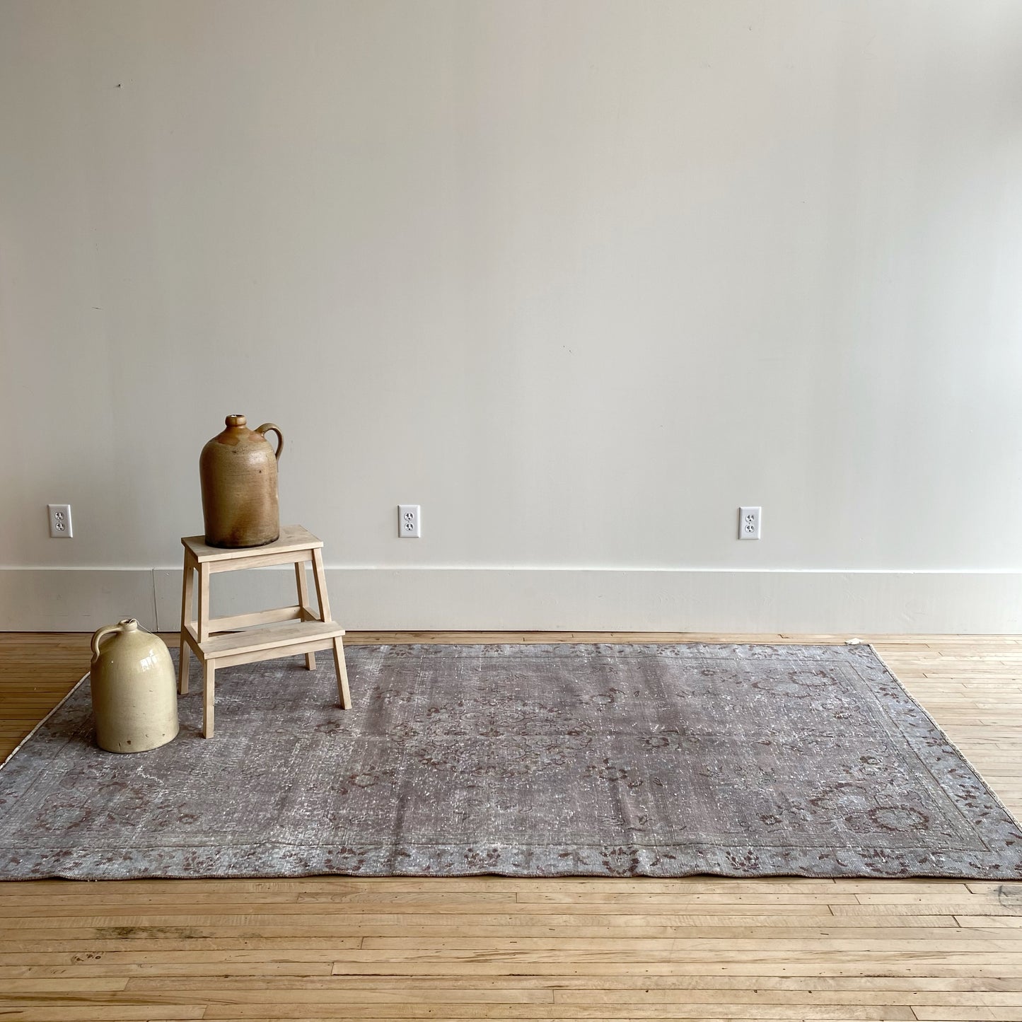 JOSEPHINE : Hand-knotted Wool Area Rug (4.8 X 8.6)