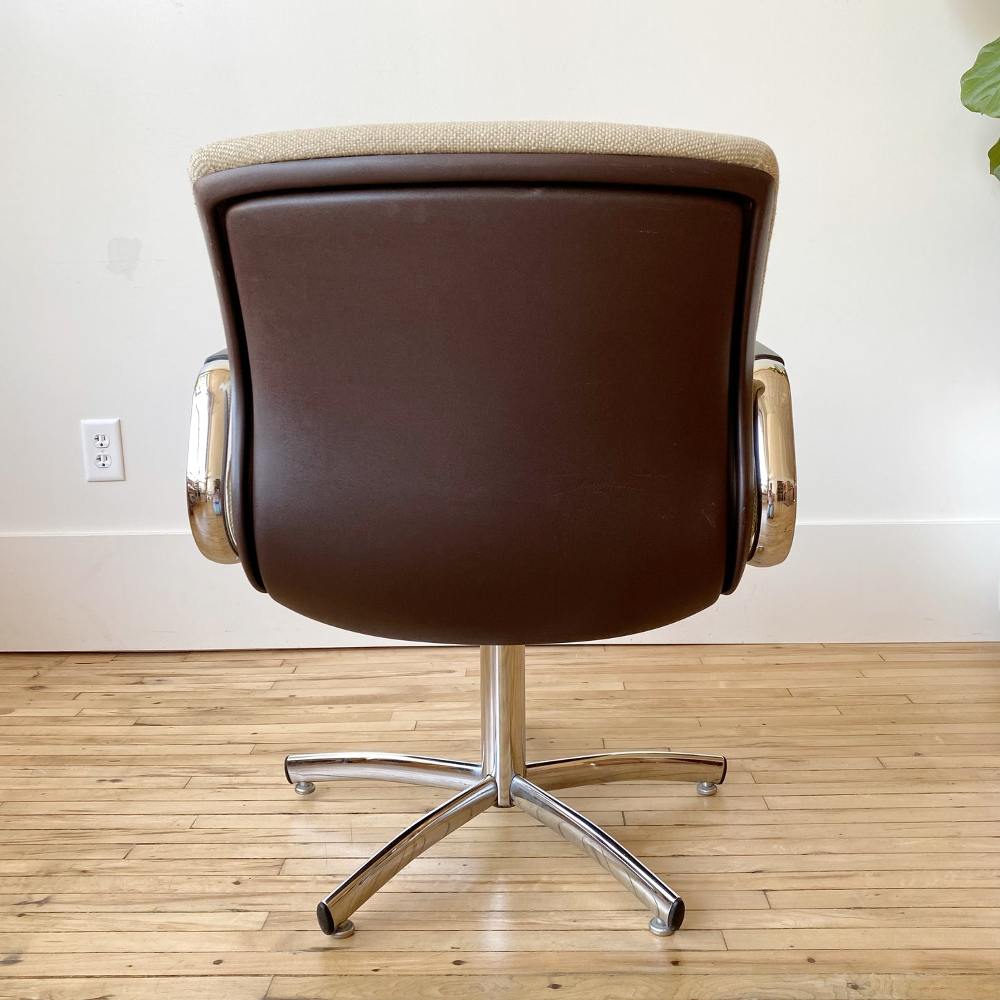 Vintage Swivel Desk Chair by Steelcase