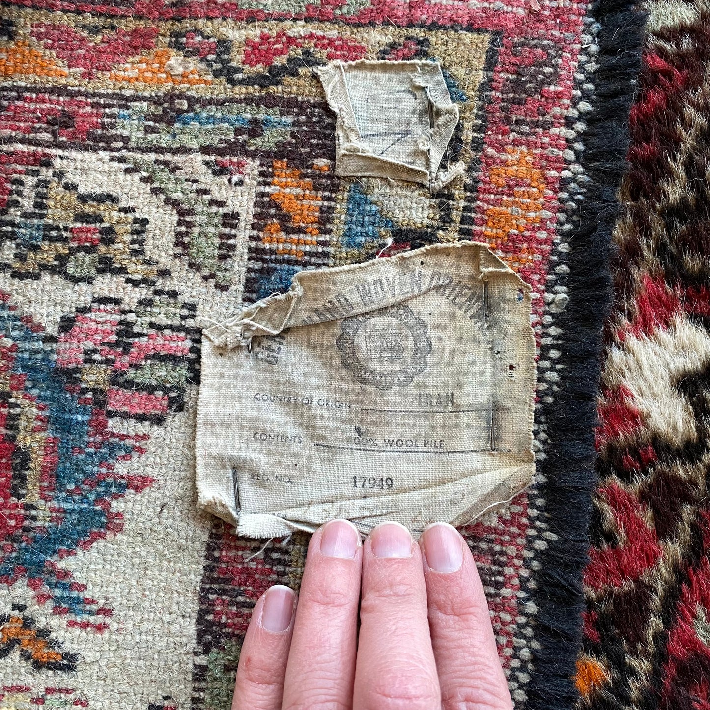 "ELAINE" Vintage Hand-knotted Rug (2'3" x 4'2")