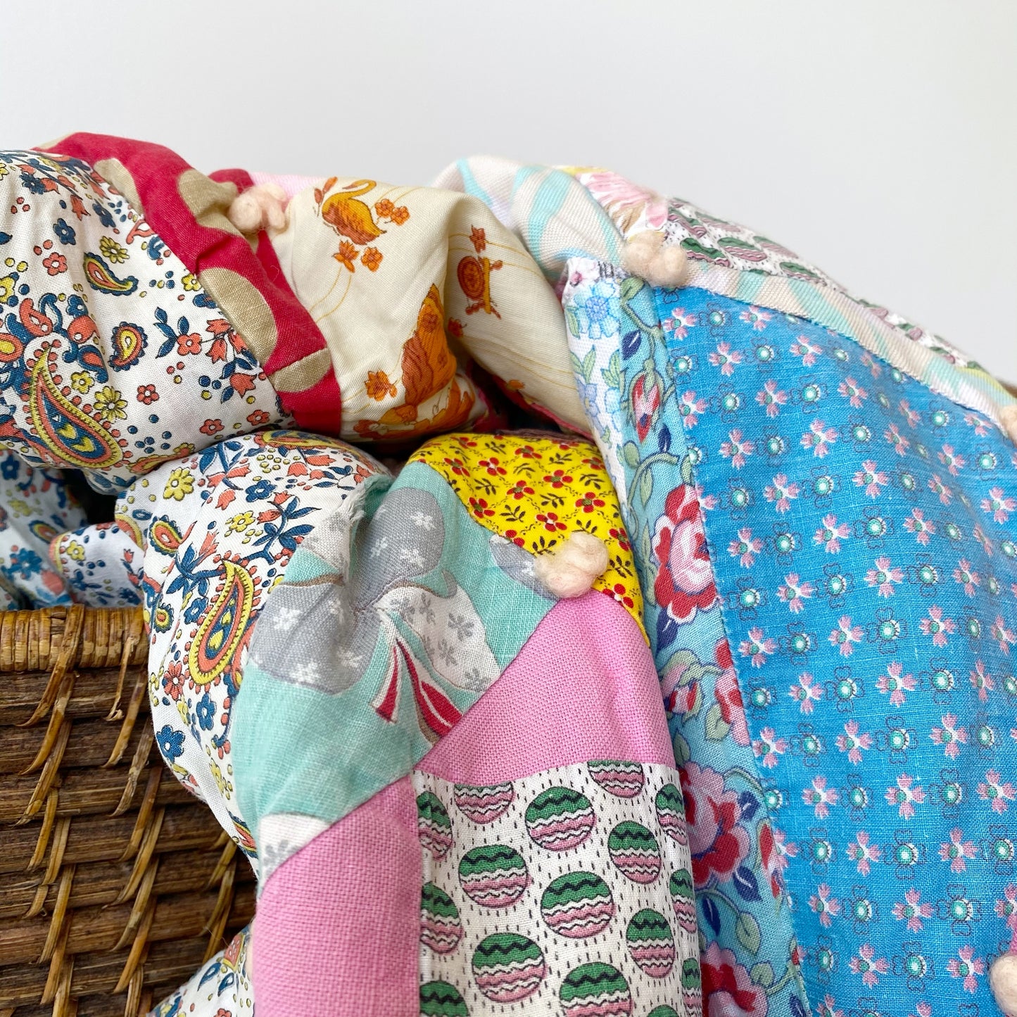 Vintage Patchwork Quilt (65” x 90”)