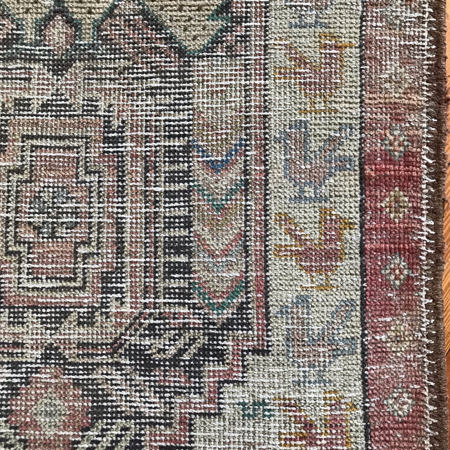 June | RUNNER | 2.2 x 6.6