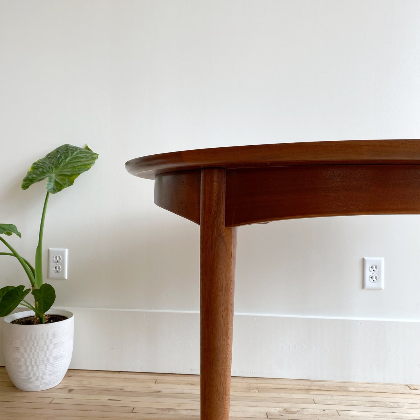 Vintage MCM 44” Round Walnut Dining Table
