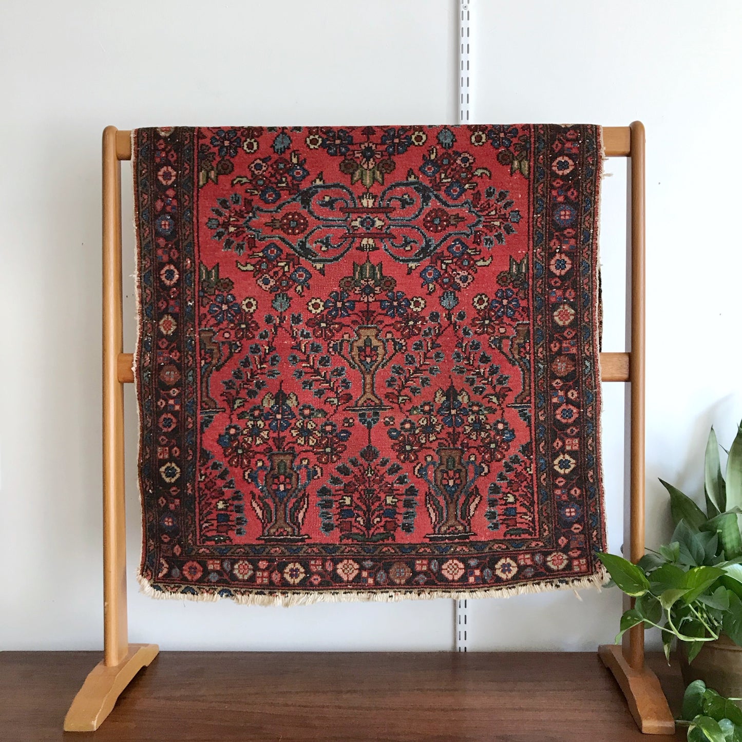 “LAURA” Vintage Hand-Knotted Rug (2.7 x 4)